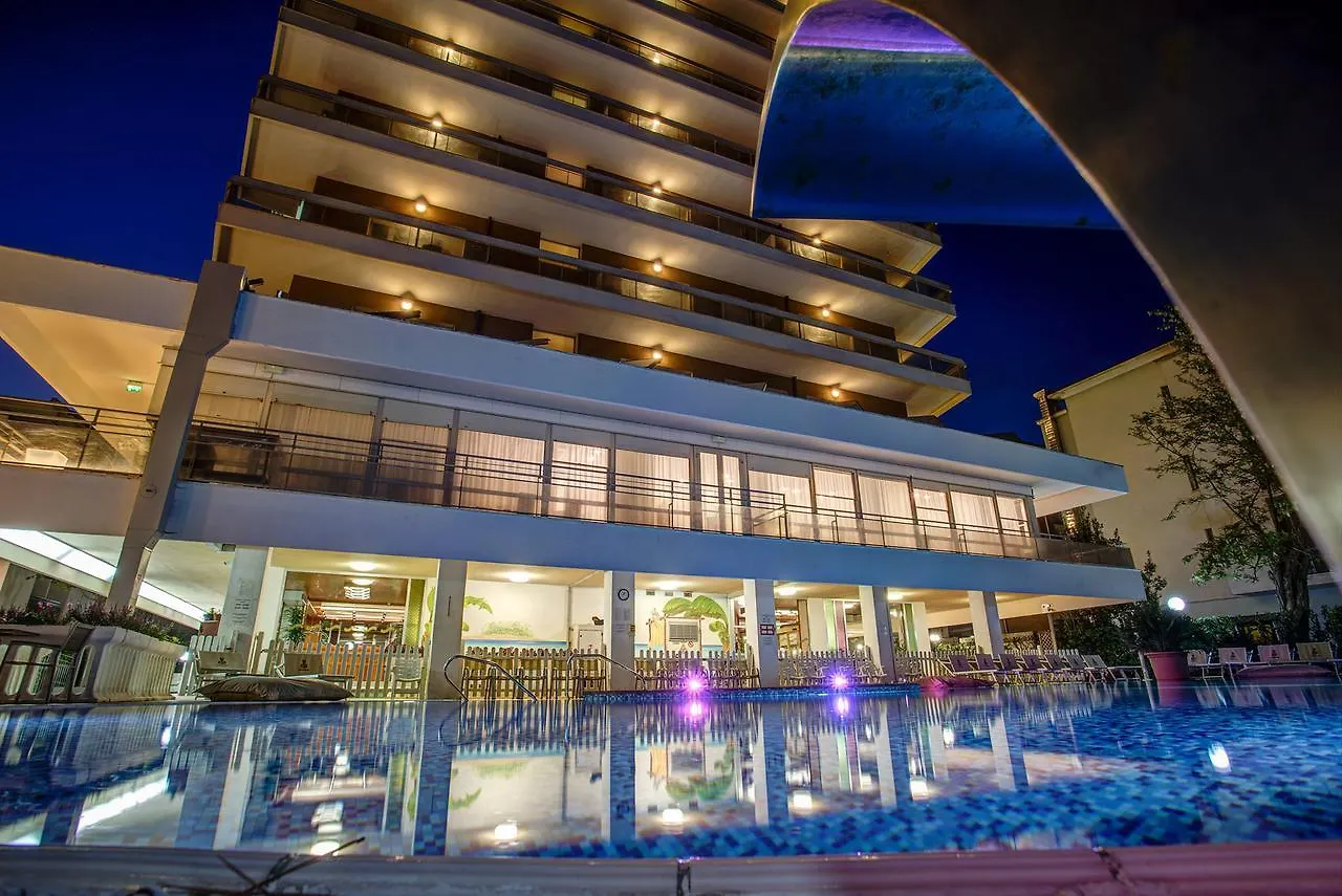****  Hotel Gambrinus - Valentini Family Village Беллария-Иджеа-Марина Италия